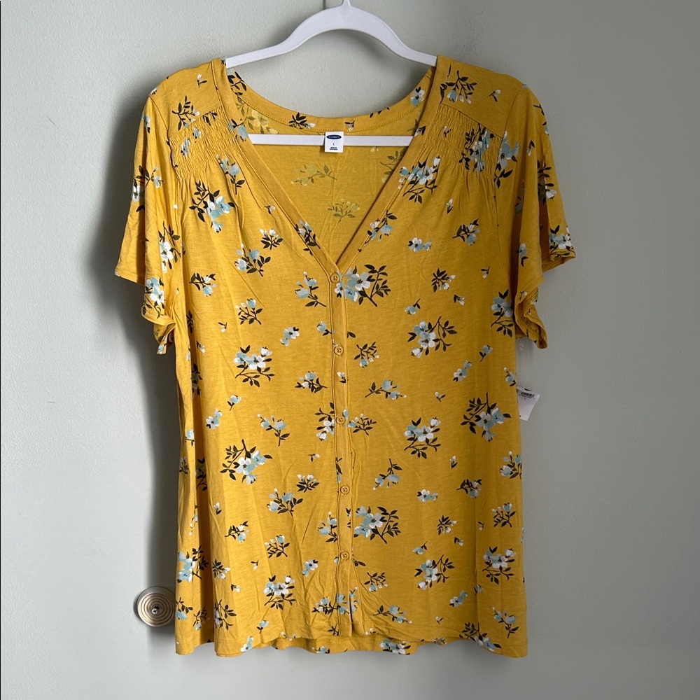 Old Navy Yellow Floral women’s shirt